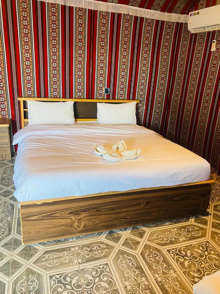Moon Night Camp Hotel Wadi Rum Exterior foto
